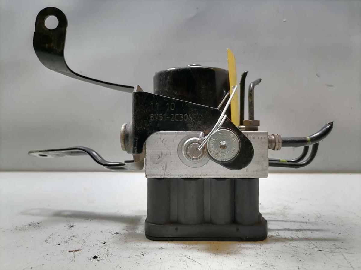 Ford Fiesta JA8 original Hydroaggregat ABS Block 1,2 44KW Bj.2010